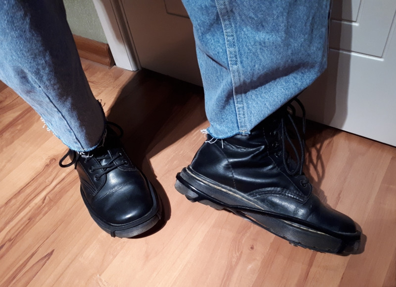 Ice cleats for footwear, "round"
