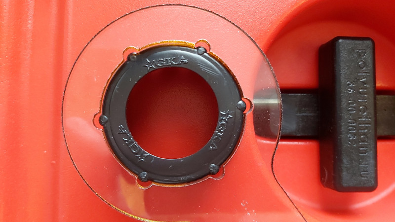 Gas can opener with handle for Rotopax/GKA
