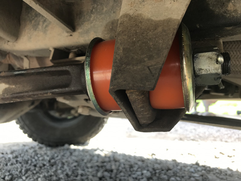 Control arm cushion, front suspension (end)